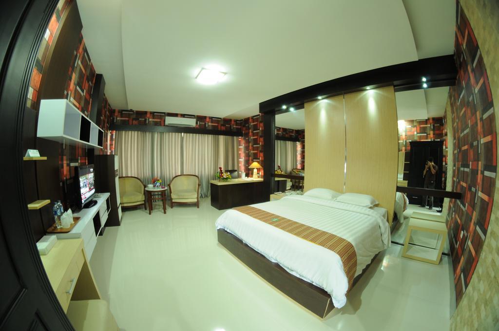Hotel Swarna Dwipa Palembang Pokoj fotografie