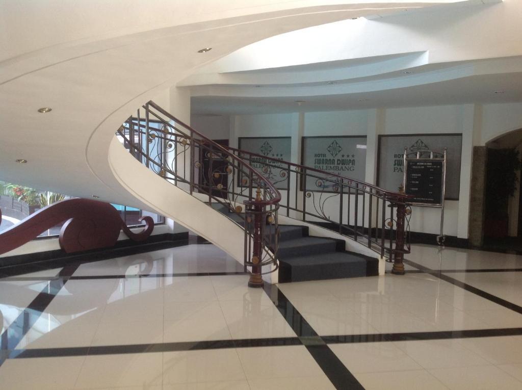 Hotel Swarna Dwipa Palembang Exteriér fotografie
